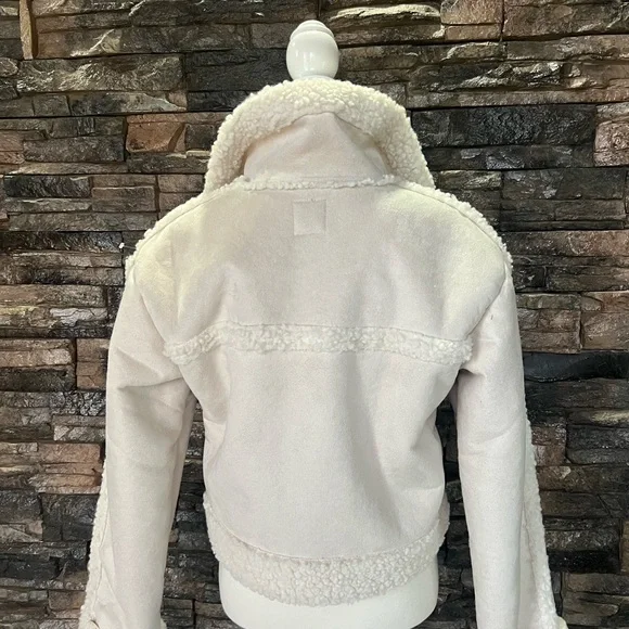 Wild Fable Cream Teddy Jacket with Button Closure - Picture 5 of 12